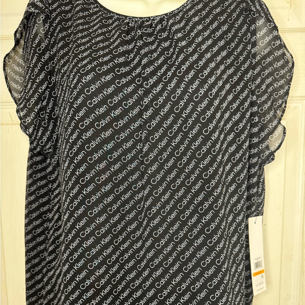 NWT Calvin Klein Blouse Signature White Logo Size Small
